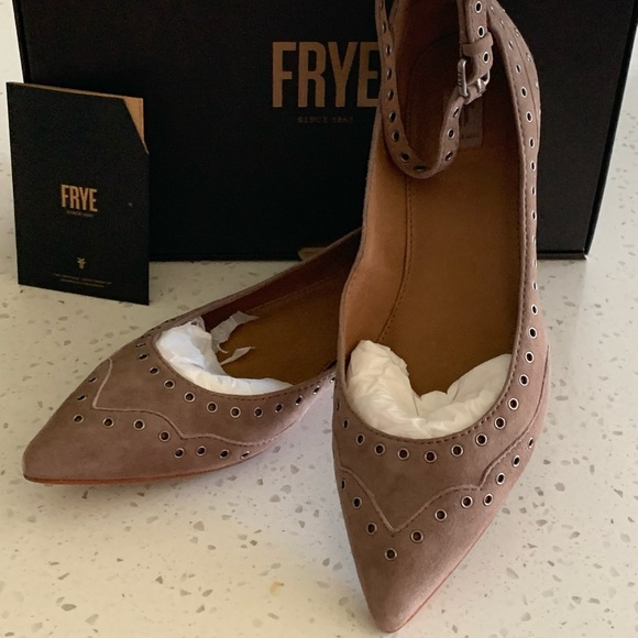 🔥 LIKE NEW! Frye Sienna Grommet Ankle Flats - Picture 3 of 9